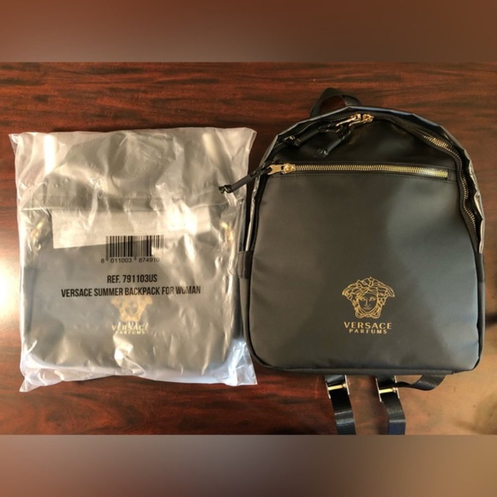💥Moving to @the_bag_guy💥VERSACE PARFUMS - Women’s Backpack - Black and Gold - Picture 7 of 10